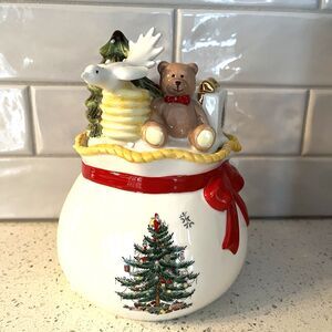 Spode Christmas Tree Round Covered Candy Box Teddy Bear Dove of Peace Tree 8”
